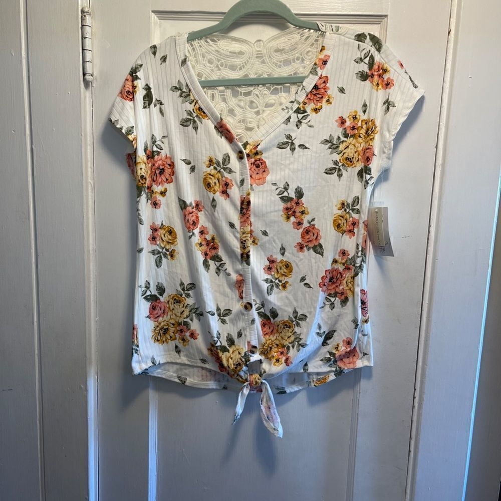 Bobbie Brooks Tie Shirt Crocheted Back